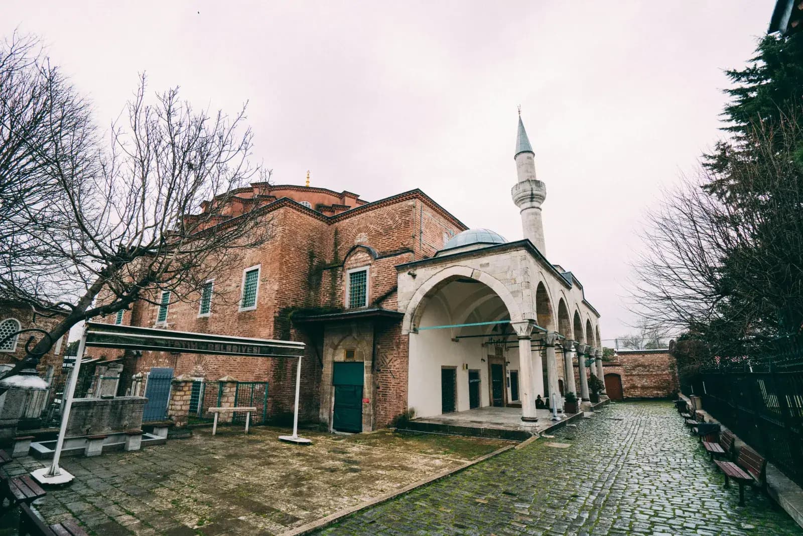 Exterior view of Little Hagia Sophia (Kucuk Ayasofya), originally the Church of SS. Sergius and Bacchus.