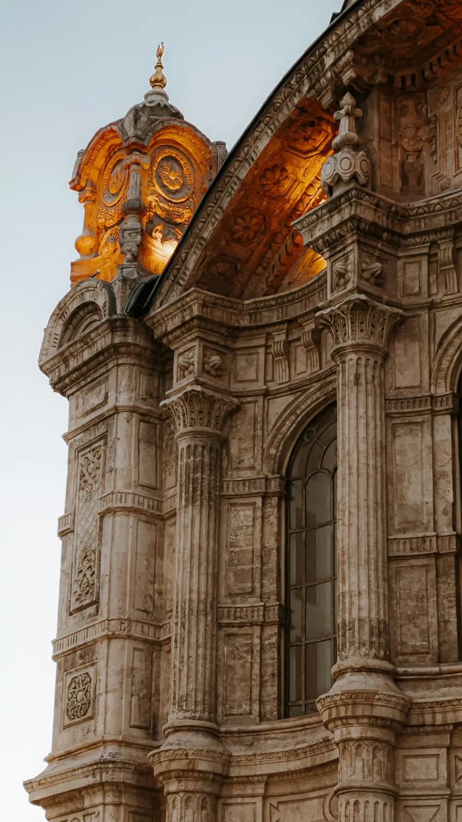 The elegant Ortakoy Mosque (Buyuk Mecidiye) on the Bosphorus waterfront. A Baroque masterpiece in Istanbul.