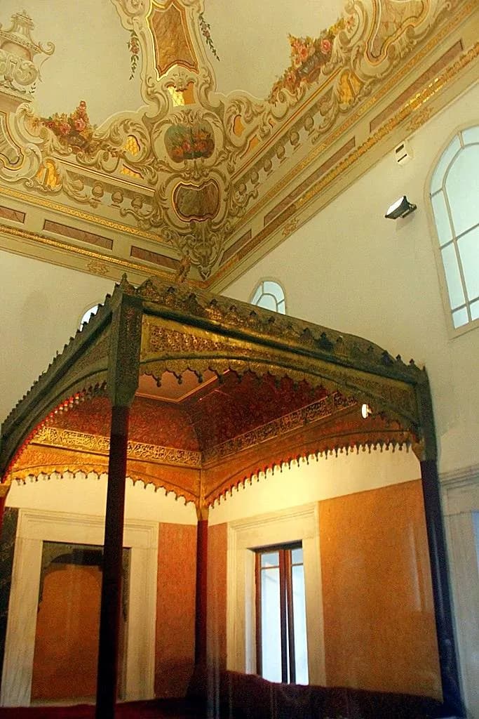 Audience Chamber — interior detail