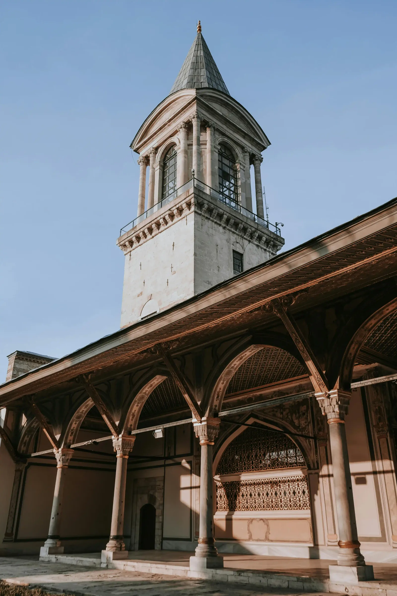 Kubbealtı (Imperial Council) — colonnaded arcade with the Tower of Justice rising above