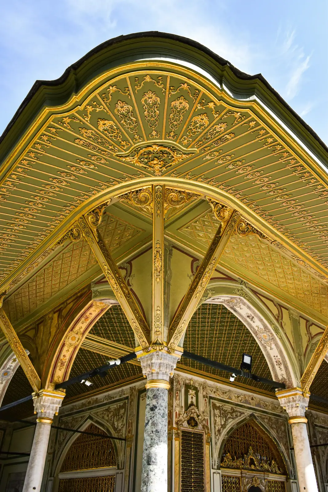 Kubbealtı — Imperial Council interior detail